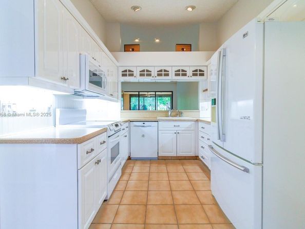 5289 Fairway Woods Dr 2911, Delray Beach FL 33484