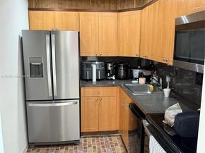 8411 NW 8th St 405, Miami FL 33126