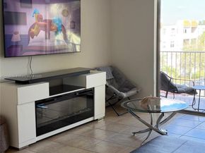 8411 NW 8th St 405, Miami FL 33126