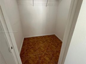 407 NW 84th St 407, Miami FL 33150