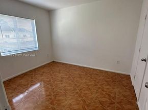 407 NW 84th St 407, Miami FL 33150