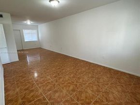 407 NW 84th St 407, Miami FL 33150