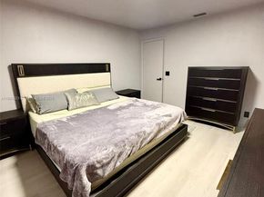 6169 NW 170th Ter, Hialeah FL 33015