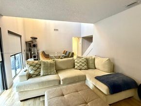 6169 NW 170th Ter, Hialeah FL 33015