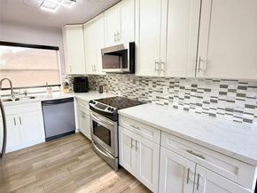 6169 NW 170th Ter, Hialeah FL 33015