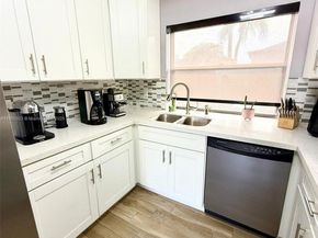 6169 NW 170th Ter, Hialeah FL 33015