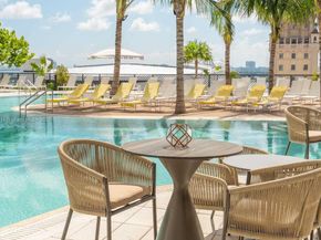 601 NE 1 3912, Miami FL 33132