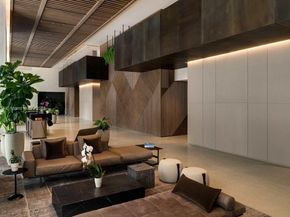 601 NE 1 3912, Miami FL 33132