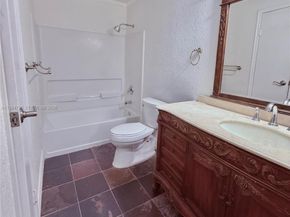 733 Riverside Dr 1215, Coral Springs FL 33071