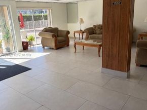 2200 E Hallandale Beach Blvd 109, Hallandale Beach FL 33009