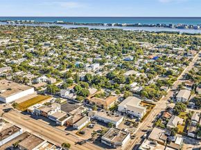 424 N J St, Lake Worth FL 33460