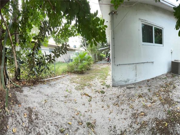 2312 Van Buren St 5, Hollywood FL 33020