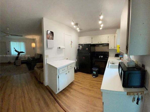 2312 Van Buren St 5, Hollywood FL 33020