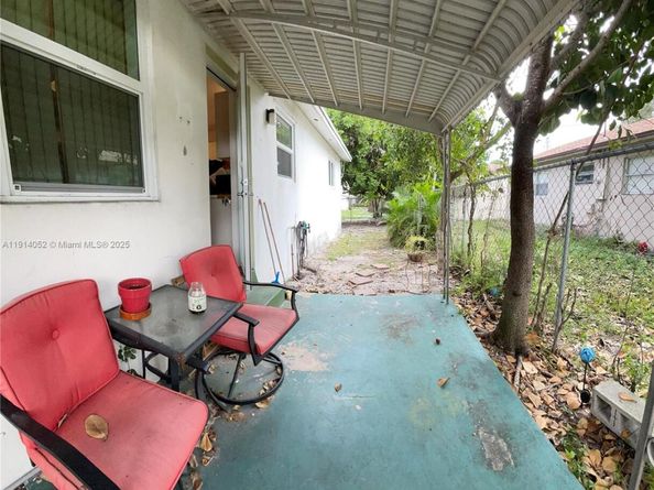 2312 Van Buren St 5, Hollywood FL 33020