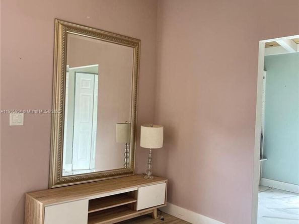 2443 tortugas lane, Lauderdale Lakes FL 33312