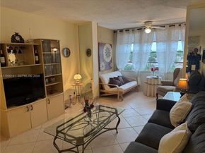 2861 Somerset Dr 407, Lauderdale Lakes FL 33311