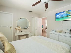 3813 S Lake Ter, Miramar FL 33023