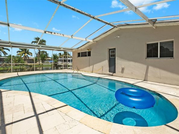 3813 S Lake Ter, Miramar FL 33023