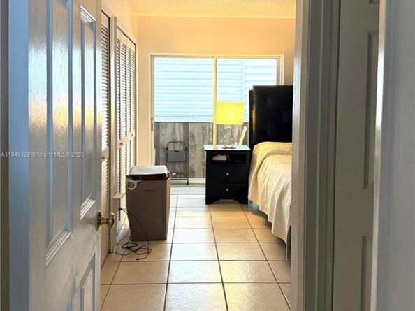 6489 SW 129th Ave, Miami FL 33183