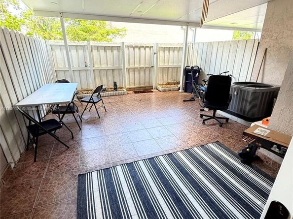 6489 SW 129th Ave, Miami FL 33183