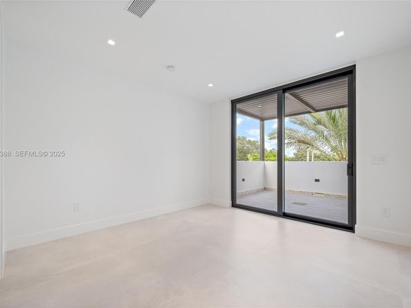 4235 NW 1st Ave, Miami FL 33127