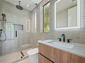 4235 NW 1st Ave, Miami FL 33127