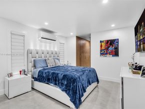 8241 NW 182nd St, Hialeah FL 33015