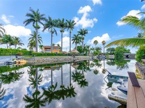 8241 NW 182nd St, Hialeah FL 33015