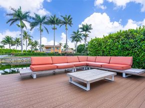 8241 NW 182nd St, Hialeah FL 33015