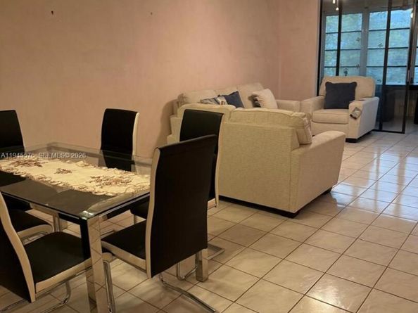 2850 Somerset Dr 309L, Lauderdale Lakes FL 33311