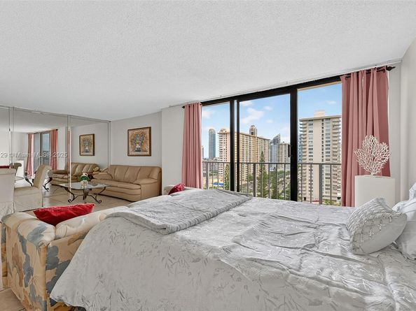 290 174th St 1415, Sunny Isles Beach FL 33160