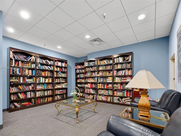 290 174th St 1415, Sunny Isles Beach FL 33160