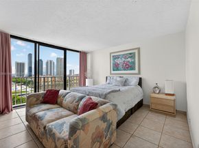 290 174th St 1415, Sunny Isles Beach FL 33160