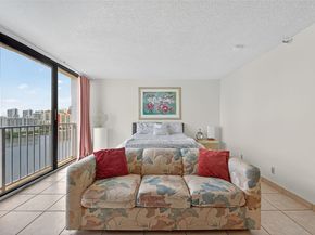 290 174th St 1415, Sunny Isles Beach FL 33160