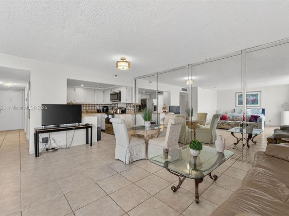 290 174th St 1415, Sunny Isles Beach FL 33160