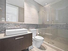 3535 Hiawatha Ave 502, Miami FL 33133