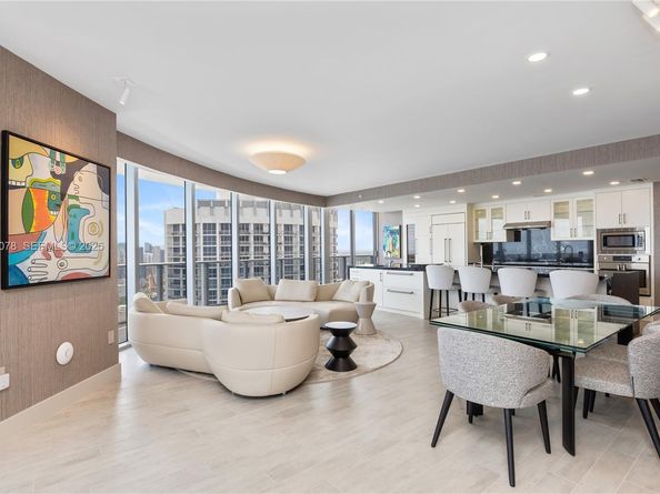 488 NE 18th St 5012, Miami FL 33132