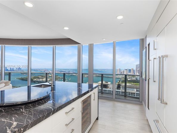 488 NE 18th St 5012, Miami FL 33132