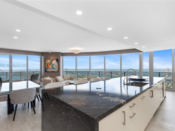 488 NE 18th St 5012, Miami FL 33132