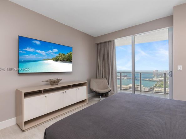 488 NE 18th St 5012, Miami FL 33132