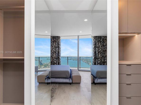 488 NE 18th St 5012, Miami FL 33132