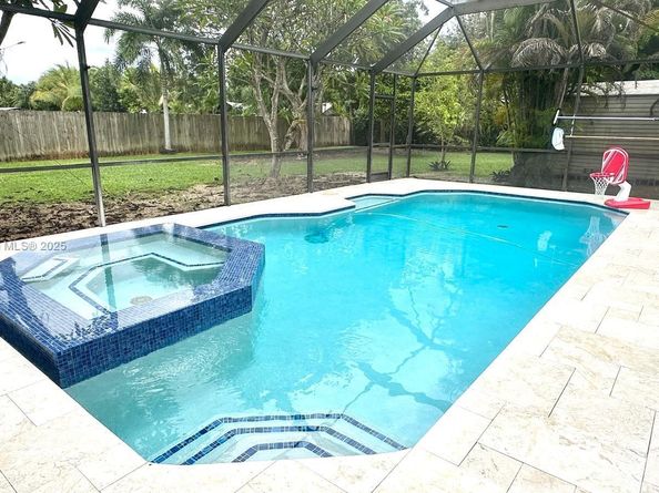1771 NW 17th St, Homestead FL 33030