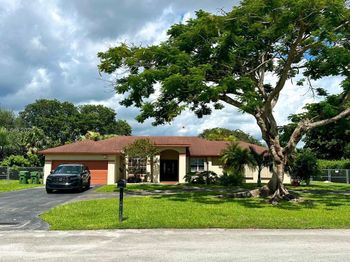1771 NW 17th St