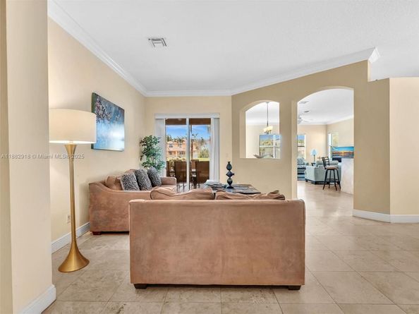 19222 Crystal St, Weston FL 33332
