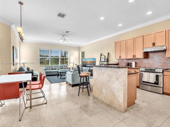 19222 Crystal St, Weston FL 33332