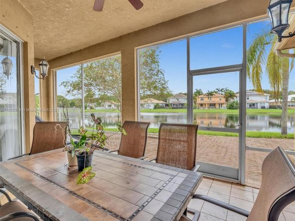 19222 Crystal St, Weston FL 33332