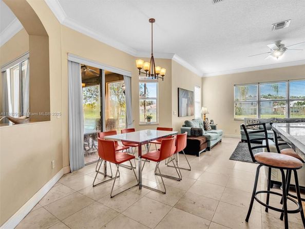 19222 Crystal St, Weston FL 33332
