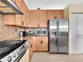 19222 Crystal St, Weston FL 33332