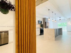 645 NE 121st St 302, North Miami FL 33161