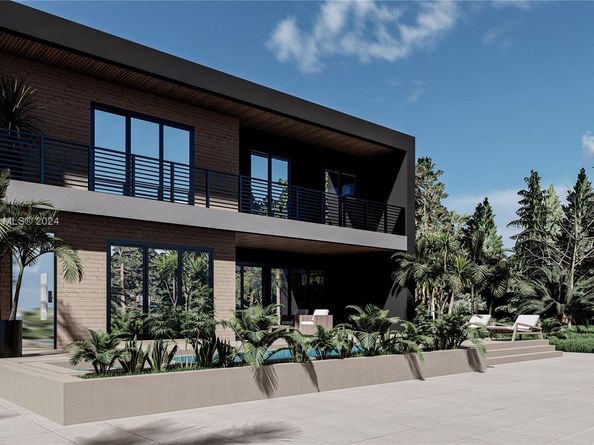 12685 N Bayshore Dr, North Miami FL 33181